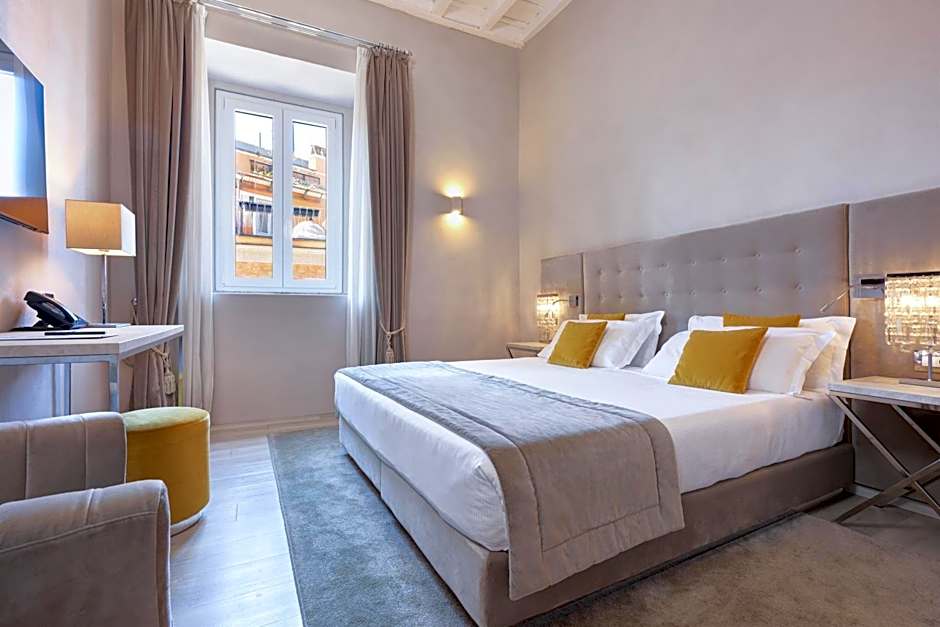 Terrace Pantheon Relais