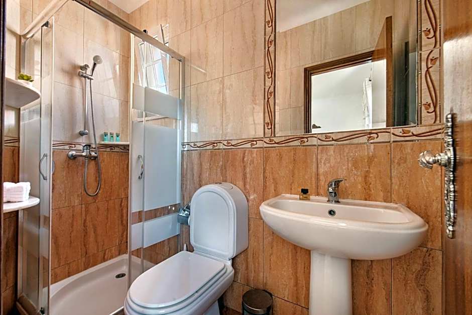 A Fantastic Place for Families, Hilton Hotel are and close to amenities