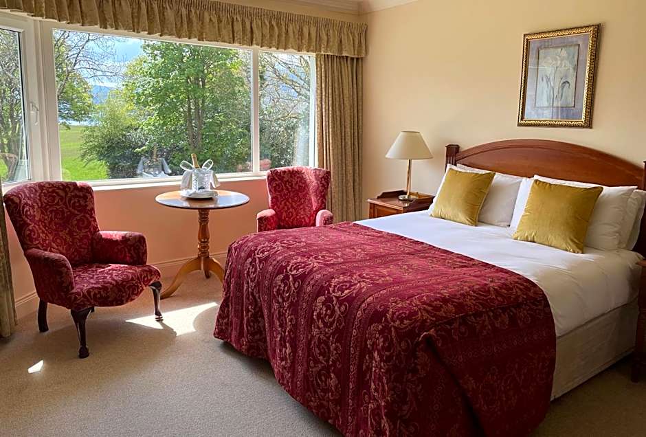 Loch Lein Country House