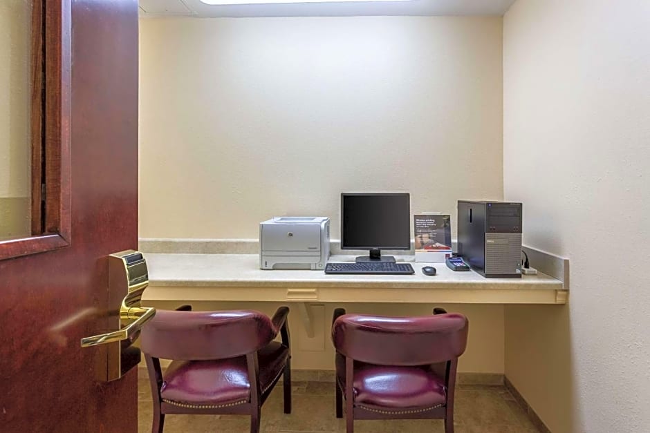 Comfort Suites New Orleans East
