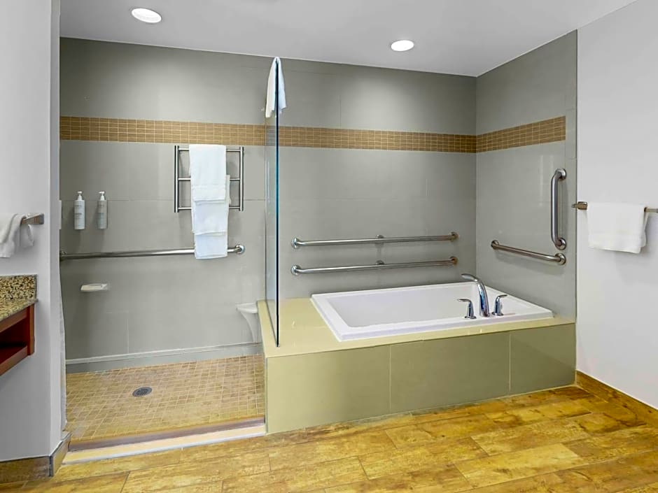 Hilton Garden Inn Charleston / Mt. Pleasant
