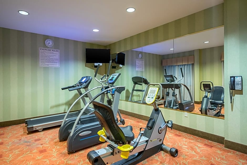Holiday Inn Express and Suites Quakertown - Allentown Area By IHG