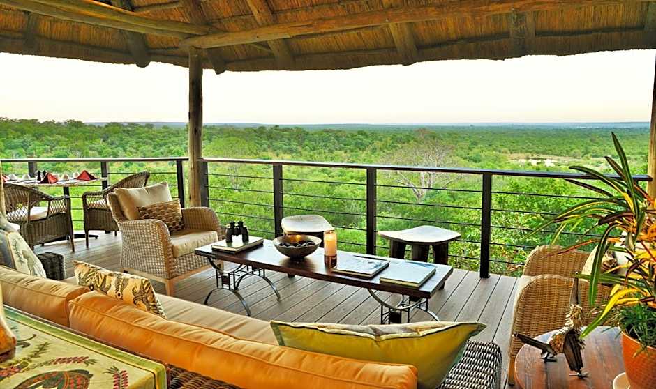 Victoria Falls Safari Club