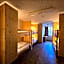 Max Hostel