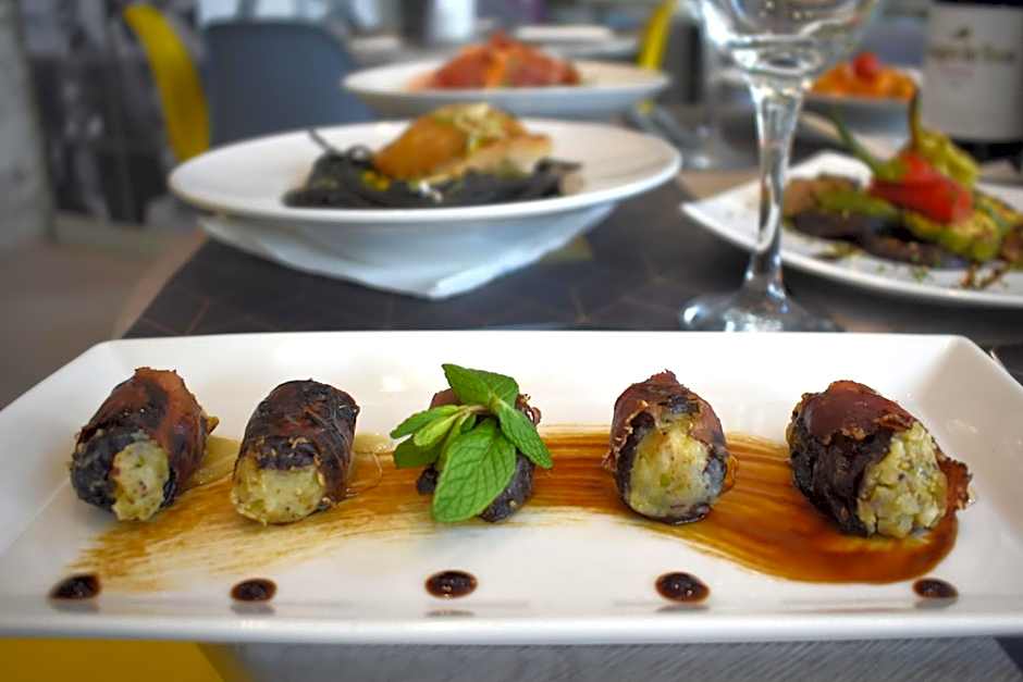 ATHENIAN MONTAZA HOTEL