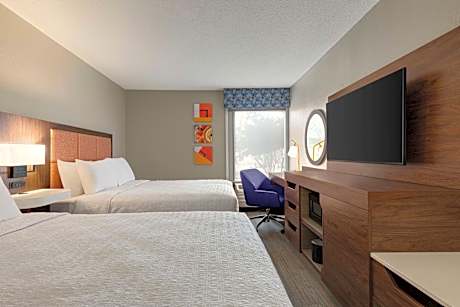 Room with Two Queen Beds - Non-Smoking