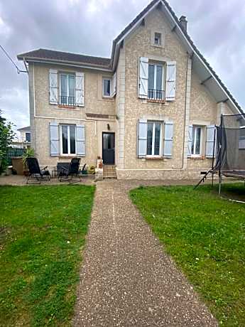 Maison luxe entier a Limay