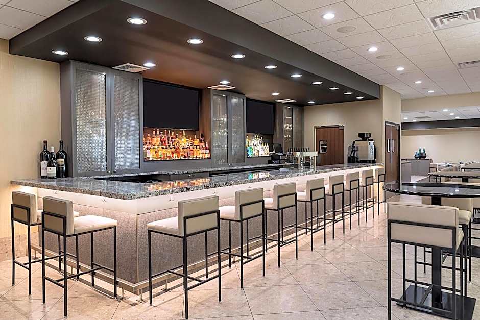 DoubleTree by Hilton Madison Downtown