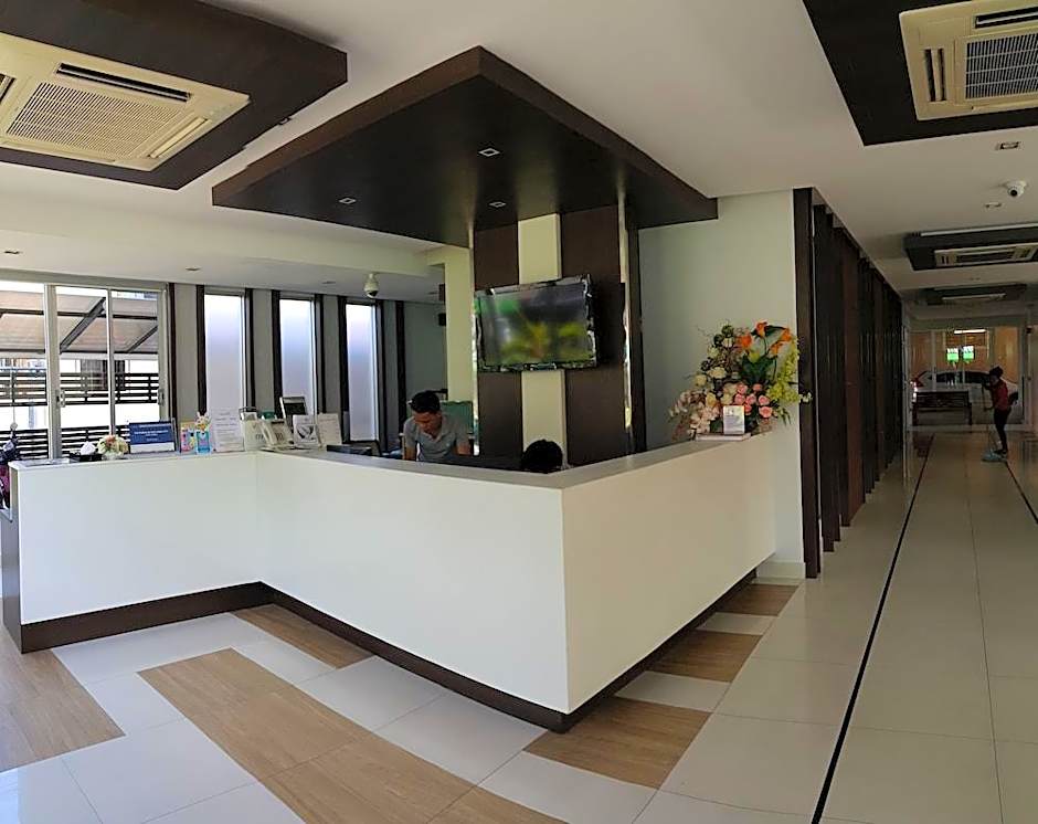 April Suites Pattaya