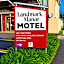 Landmark Manor Motel