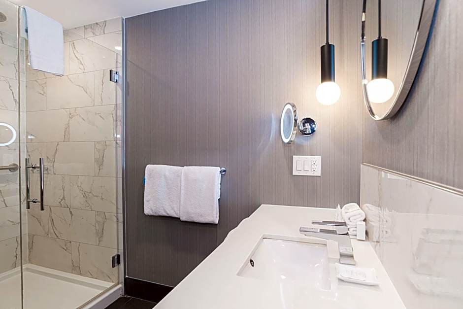 Sandman Signature Sherwood Park Hotel