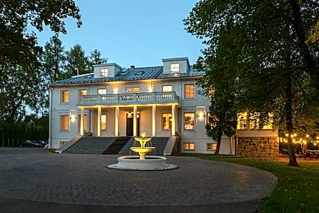 The MANOR Sports & Spa