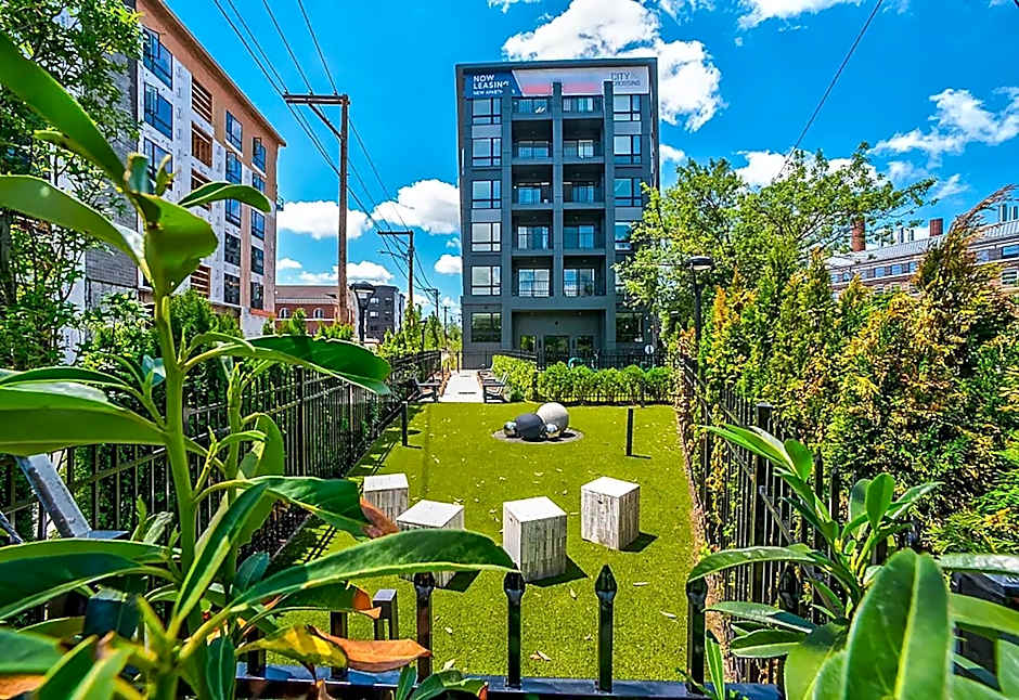 Luxury Furnished Apartments by Hyatus Downtown at Yale