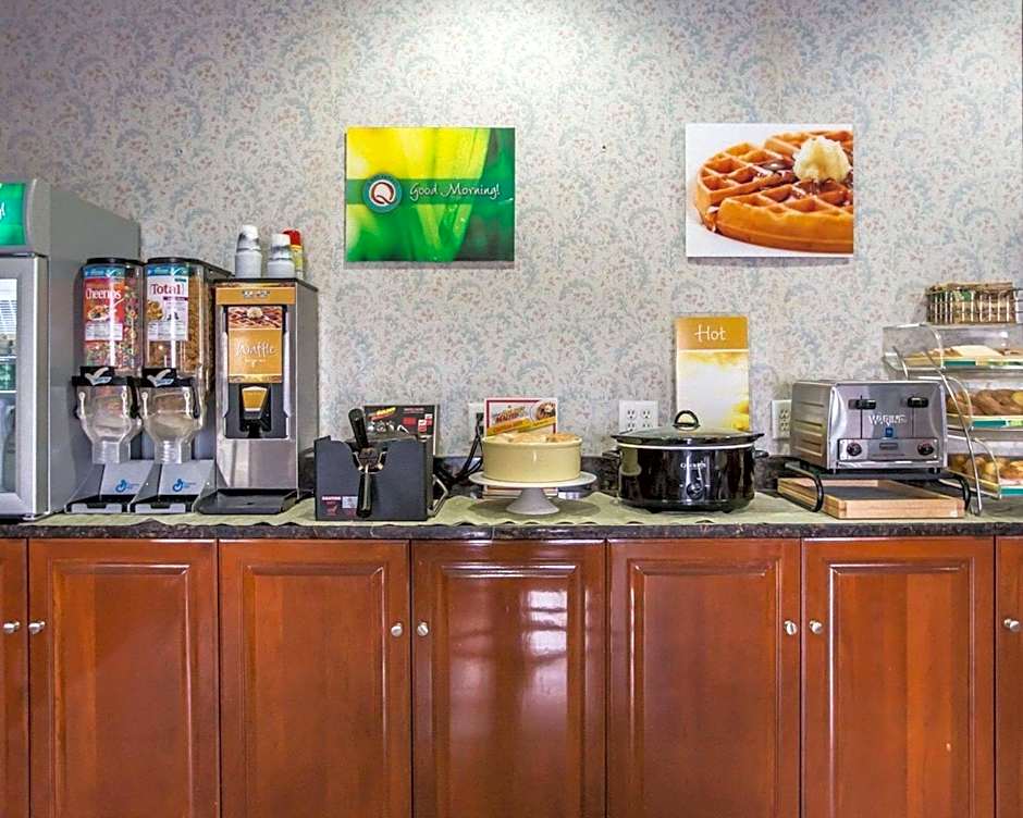 Quality Inn Peru near Starved Rock State Park