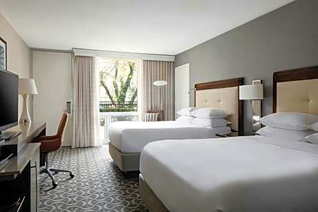 Courtyard Access, Guest room, 2 Double, West Tower