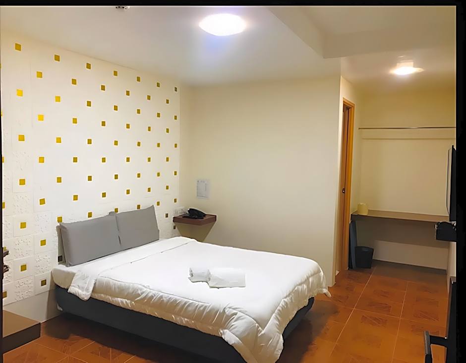 Im Inn Hotel Sorsogon near SM or Terminal