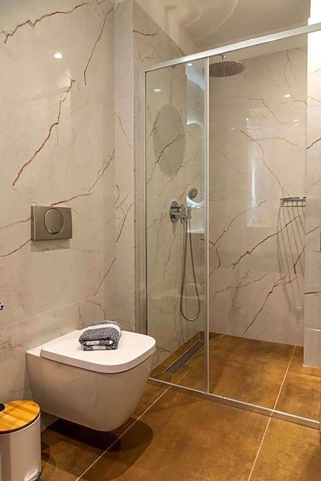 Nicolas Centrale-Smart City Suites