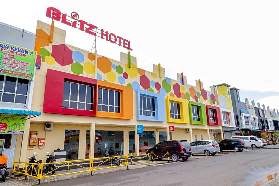 Blitz Hotel Tanjung Uncang