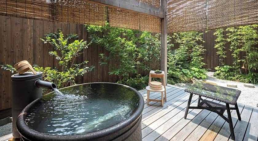 Nazuna Kyoto Nijo-jo