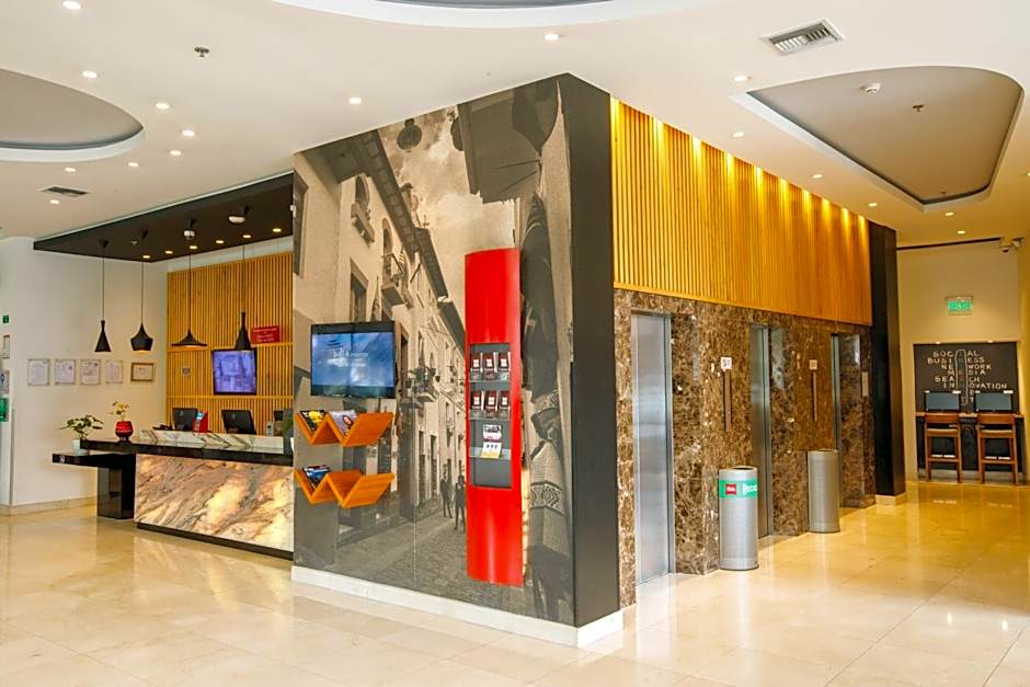 Ibis Quito