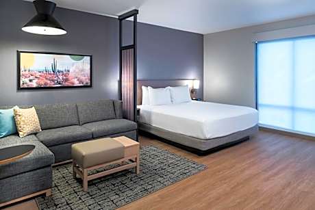 King Room with Sofa Bed and Accessible Tub