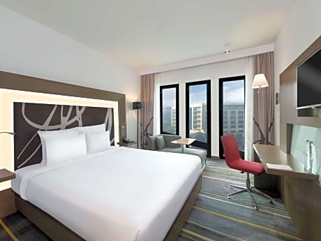 Superior King Room with Free Wifi and 15% discount on Food and Soft beverage