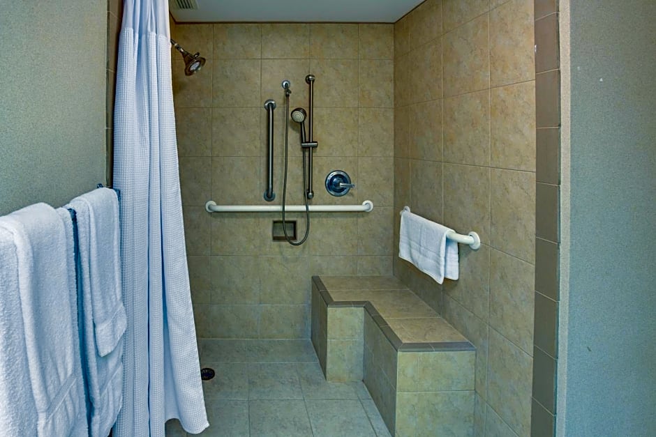 Crowne Plaza Hotel Executive Center Baton Rouge, an IHG Hotel