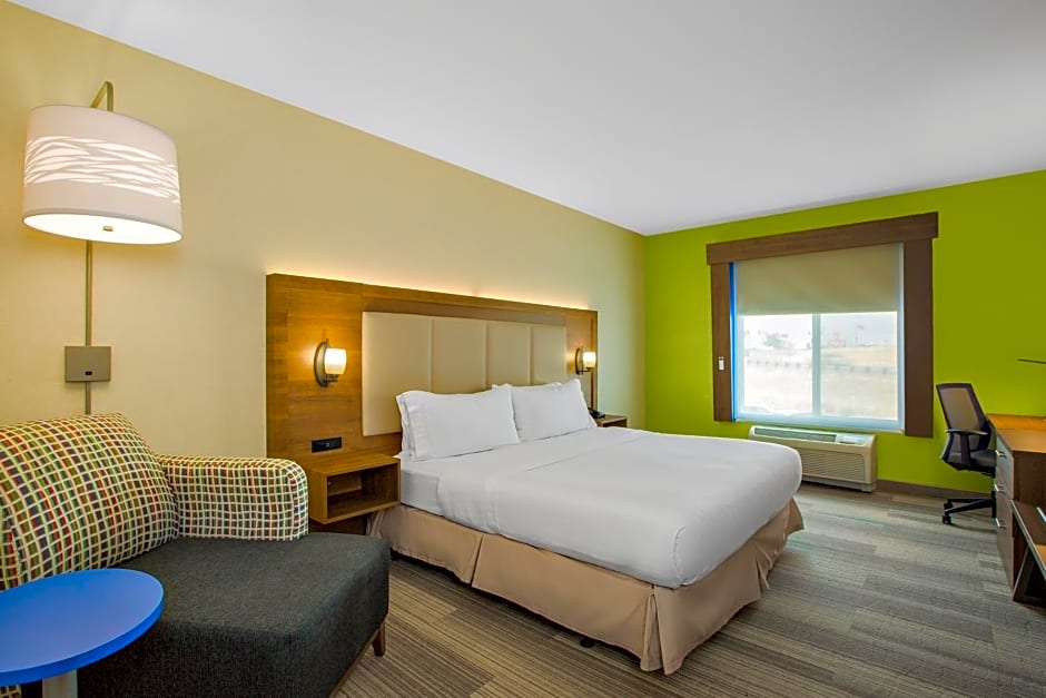 Holiday Inn Express Hotel & Suites Ontario, an IHG Hotel