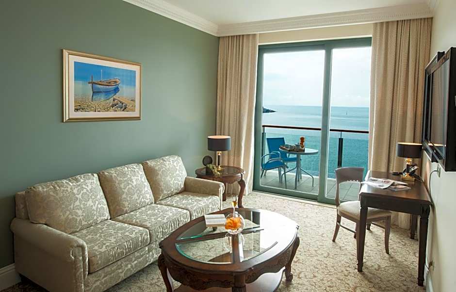 Royal Princess Hotel