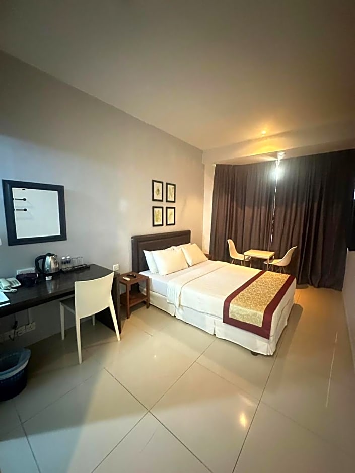 KINGSMAN BOUTIQUE HOTEL