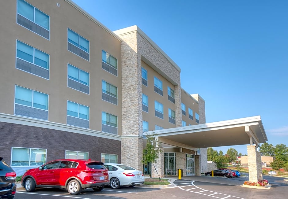 Holiday Inn Express & Suites - Fort Mill