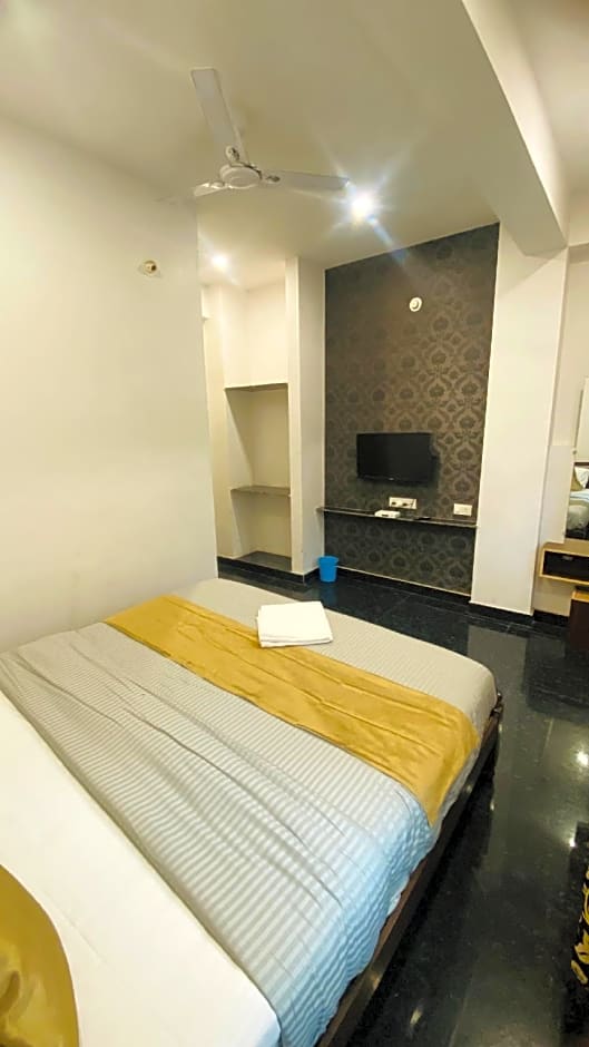 MOON FLOWER GUEST HOUSE