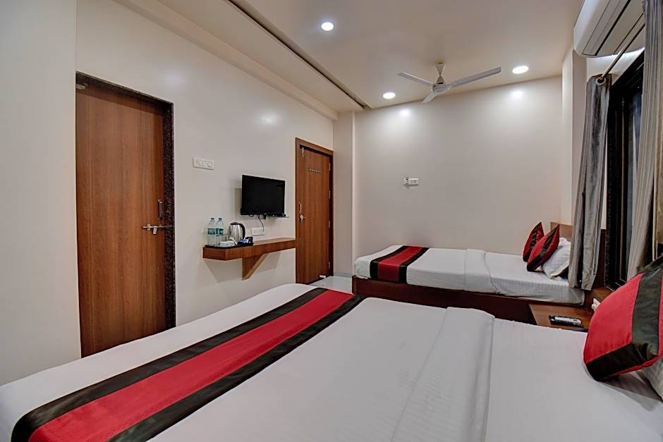 HOTEL D GRAND