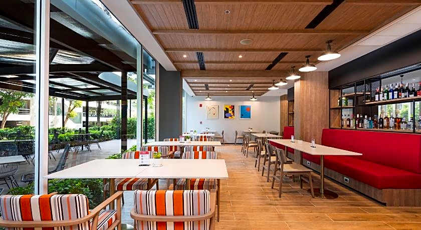 Maitria Hotel Rama 9 Bangkok - A Chatrium Collection (SHA Extra Plus)