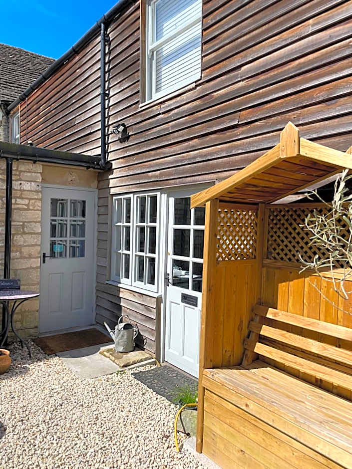 The Queen Matilda Country Rooms