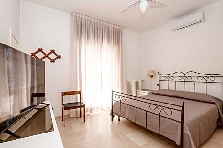 Sosandra Rooms