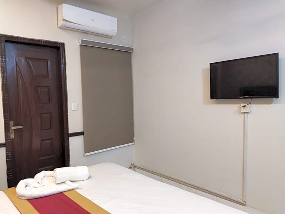 Hotel Comfort Zone – Lahore, WI