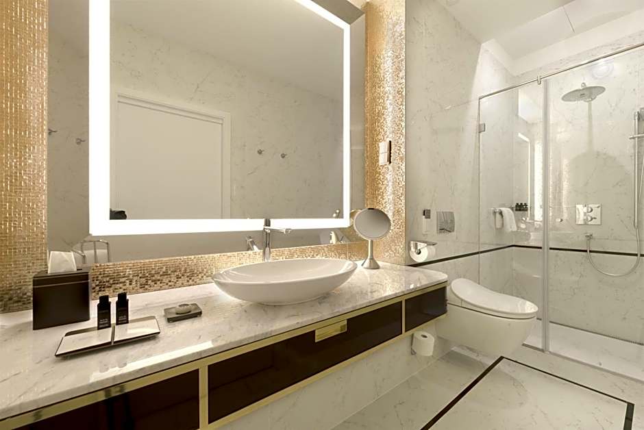 Parisi Udvar Hotel Budapest, part of Hyatt