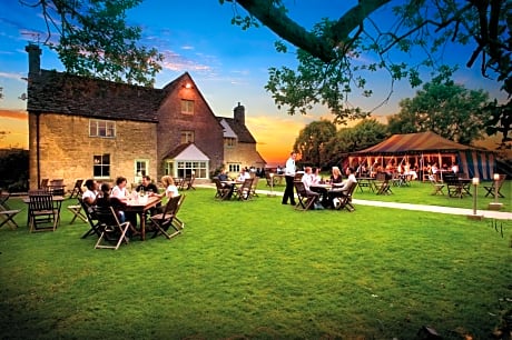 The Old Lodge