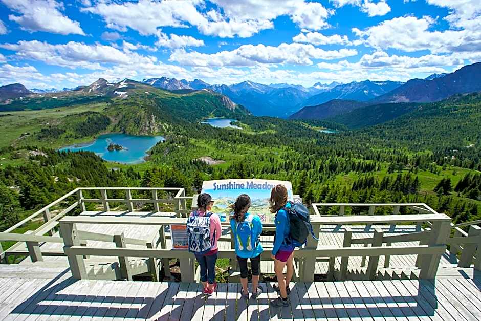 Sunshine Mountain Lodge