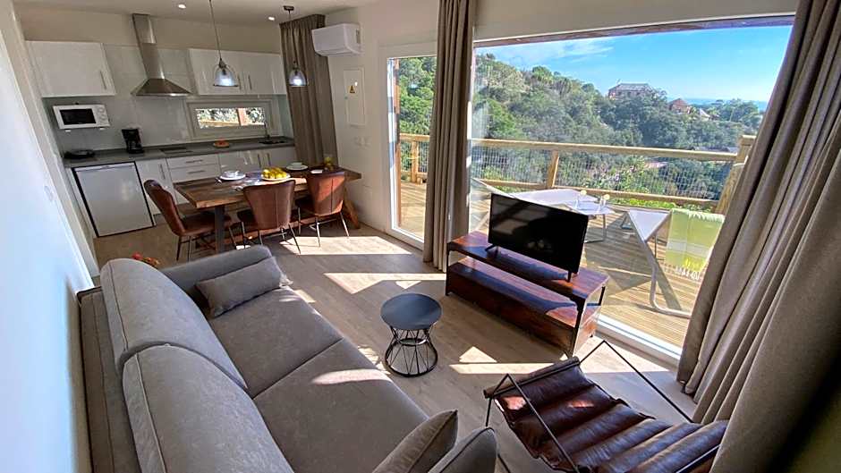 Hotel Selwo Lodge - Animal Park Tickets Included