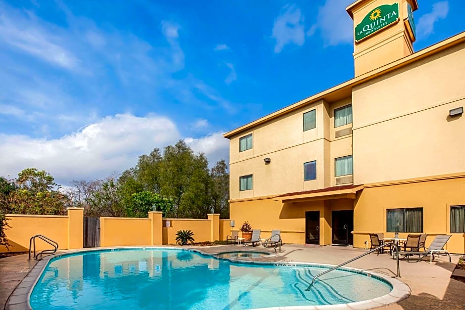 La Quinta Inn & Suites by Wyndham Pasadena