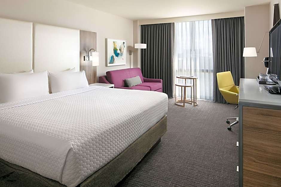 Crowne Plaza Dallas Market Ctr - Love Field By IHG