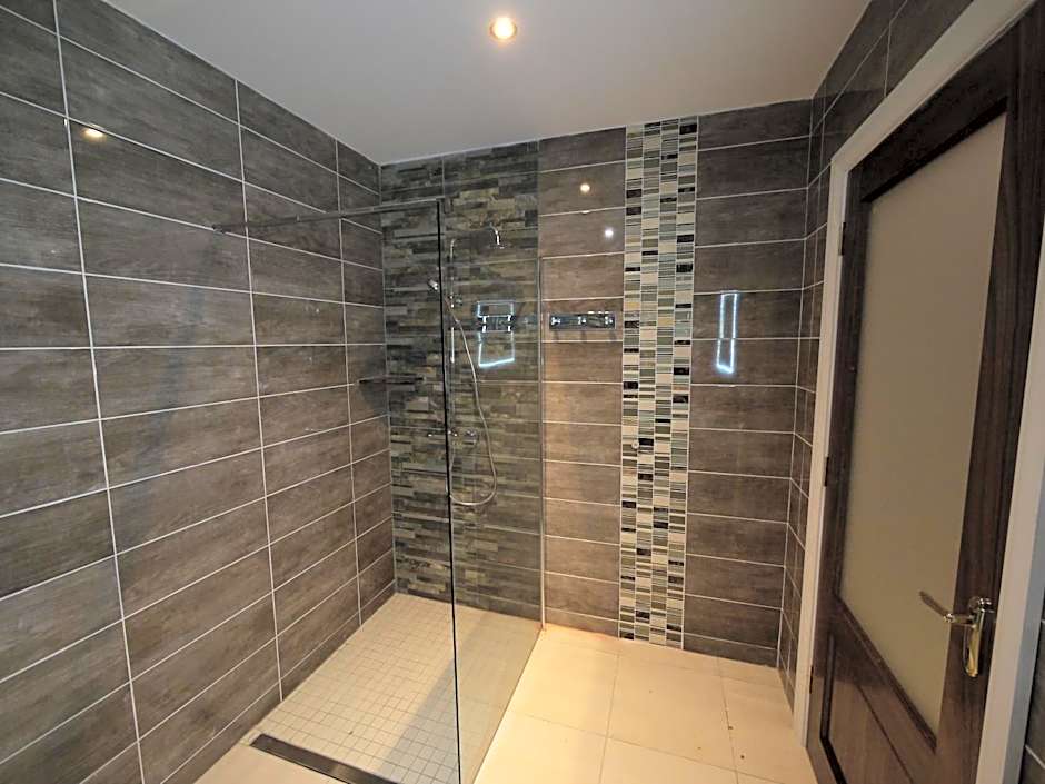 The Carriage Houses at Beechpark House