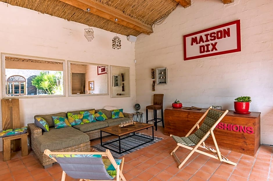 Maison Dix Chambres d'hôtes et Espace SPA Bien être