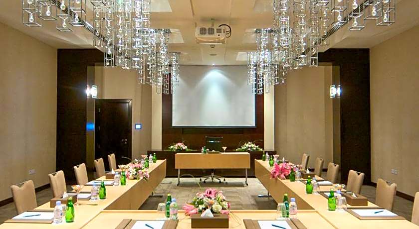 City Seasons Hotel Muscat