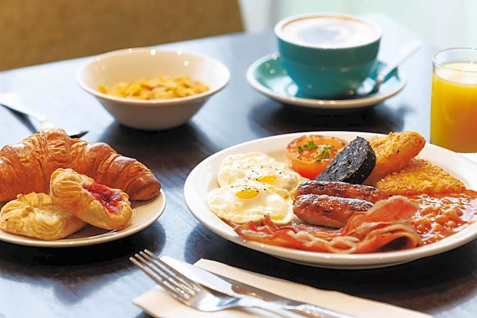 DoubleTree by Hilton Bristol North