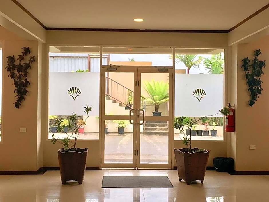 Victoria Palms Hotel