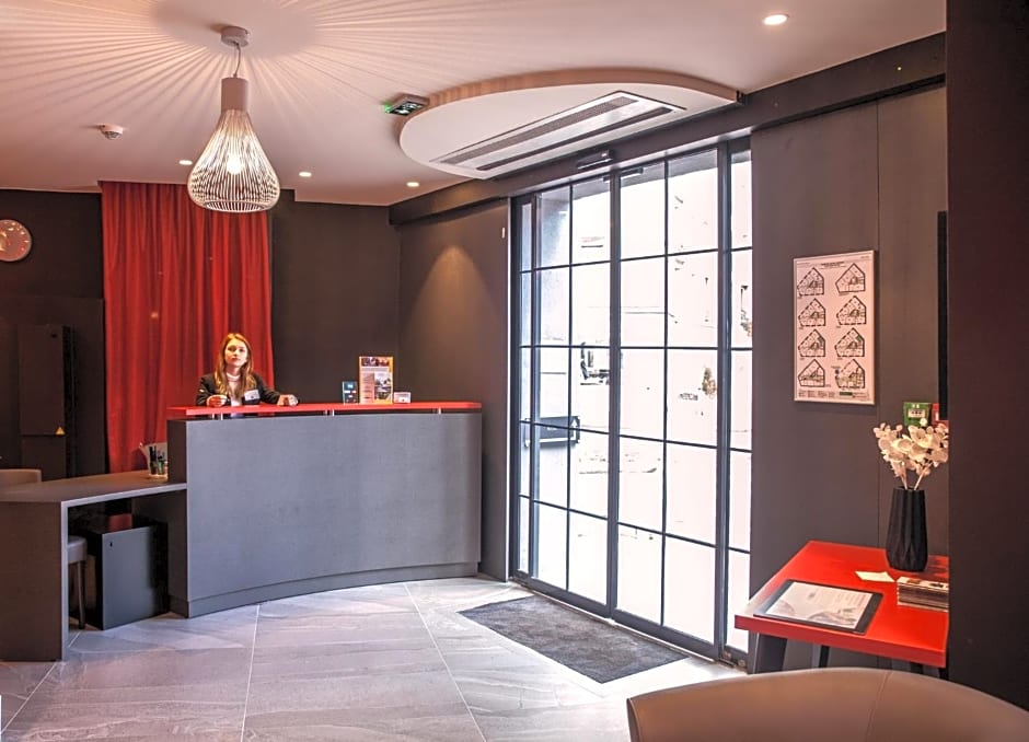 Hotel Sixteen Paris Montrouge