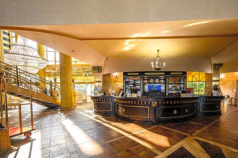 Imperial Palace Hotel